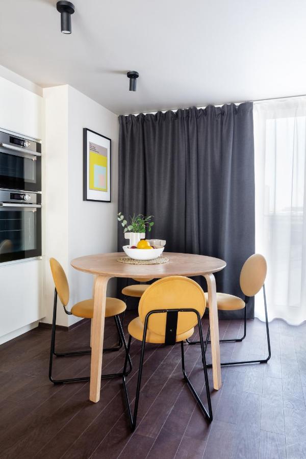 Turnkey I Central Apartment With Terrace ปราก ภายนอก รูปภาพ