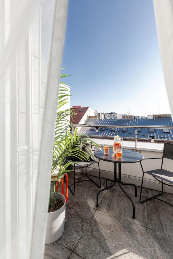 Turnkey I Central Apartment With Terrace ปราก ภายนอก รูปภาพ