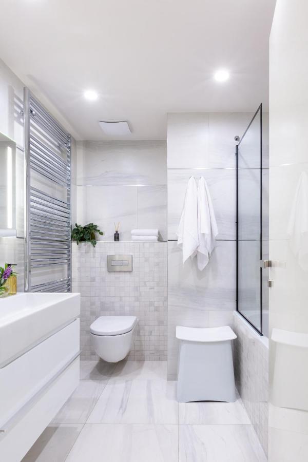 Turnkey I Central Apartment With Terrace ปราก ภายนอก รูปภาพ